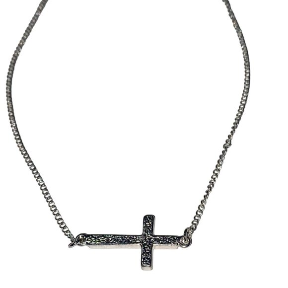 Hannah Brilliance Silver Tone Cross Necklace Women’s Adjustable Single Strand - Picture 6 of 6